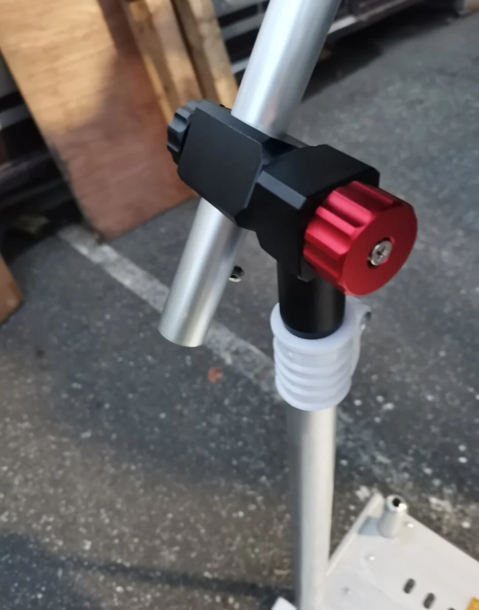 适配器侧面展示